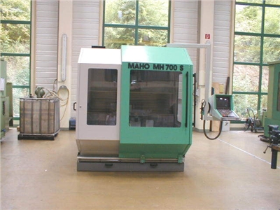 MAHO MH 700 S Universal Milling Machine