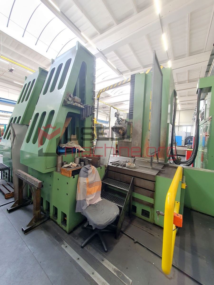 CS 105 - Milling Machines - table