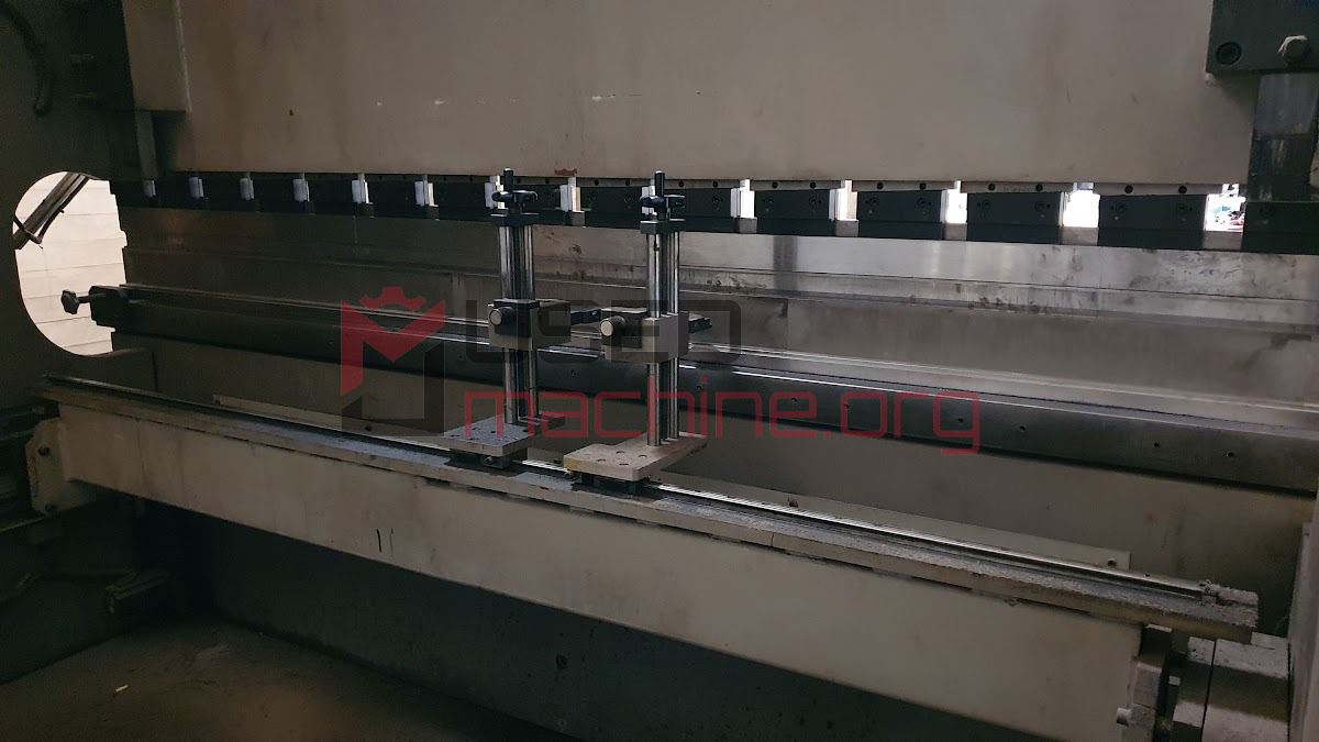 CTOF 160A/3200 CNC - press brakes - CNC