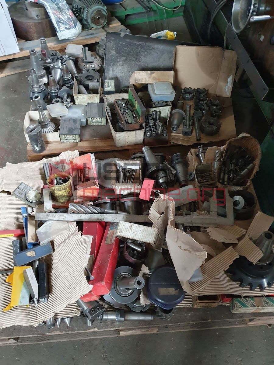 FGV 32 / milling machines - console