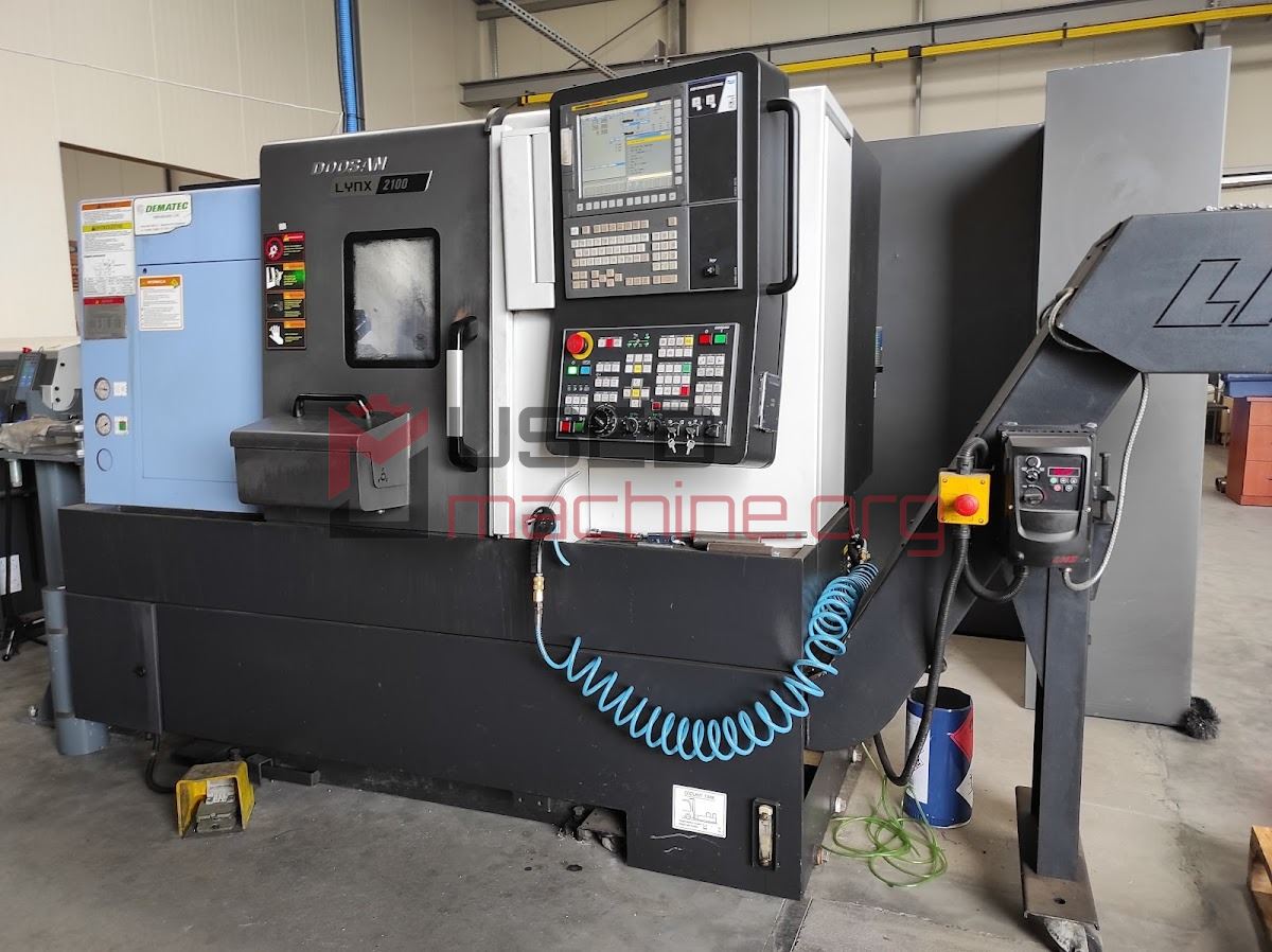 LYNX 2100 B / CNC Lathes