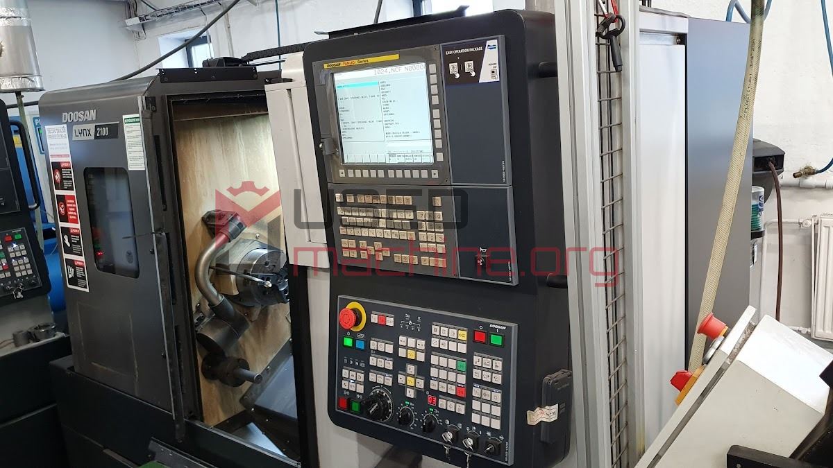 LYNX 2100A + ROBOTEC APC7 CNC lathe