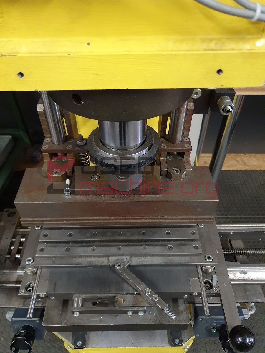Rakovnické tvářecí stroje s.r.o. CDCR 13/43-11 - Hydraulic press