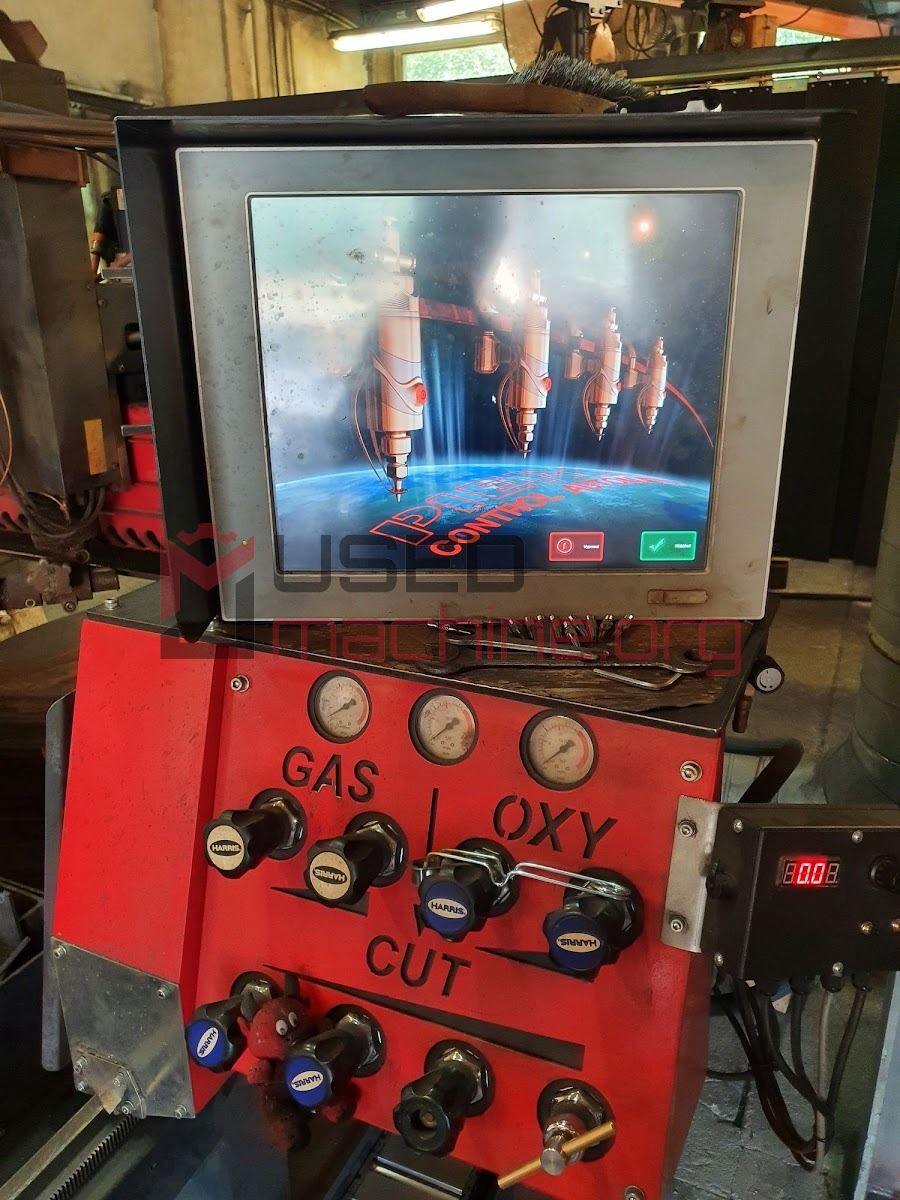 RUR 2500 G / Cutting equipments