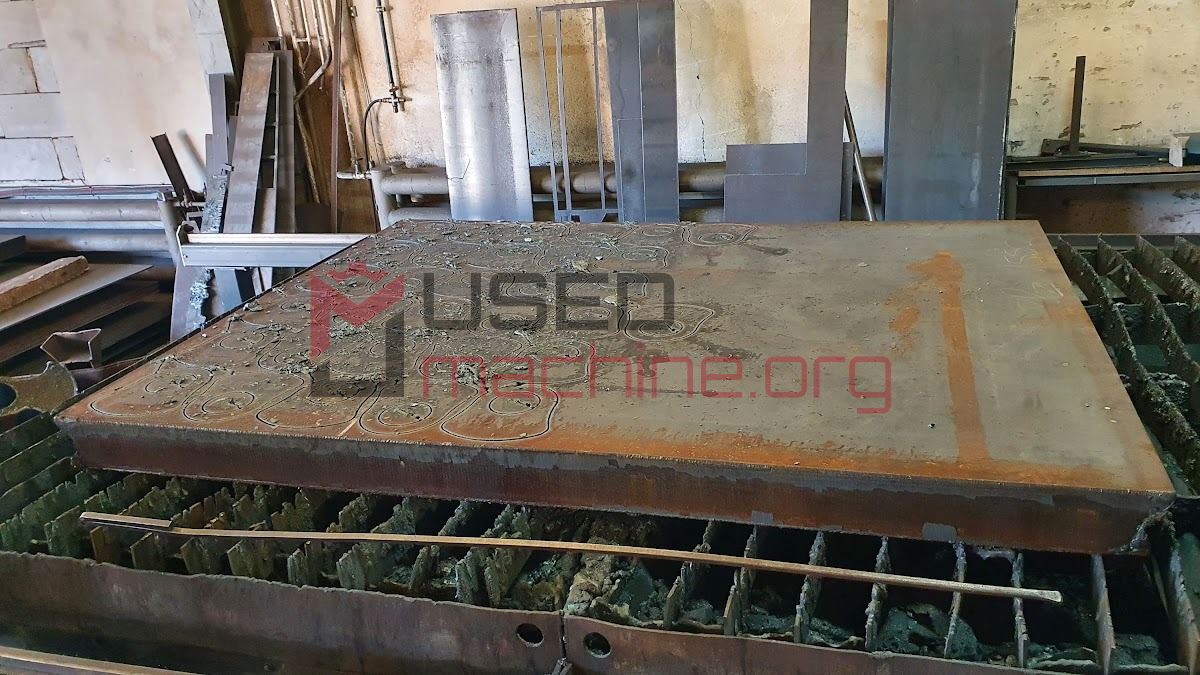 RUR 2500 G / Cutting equipments