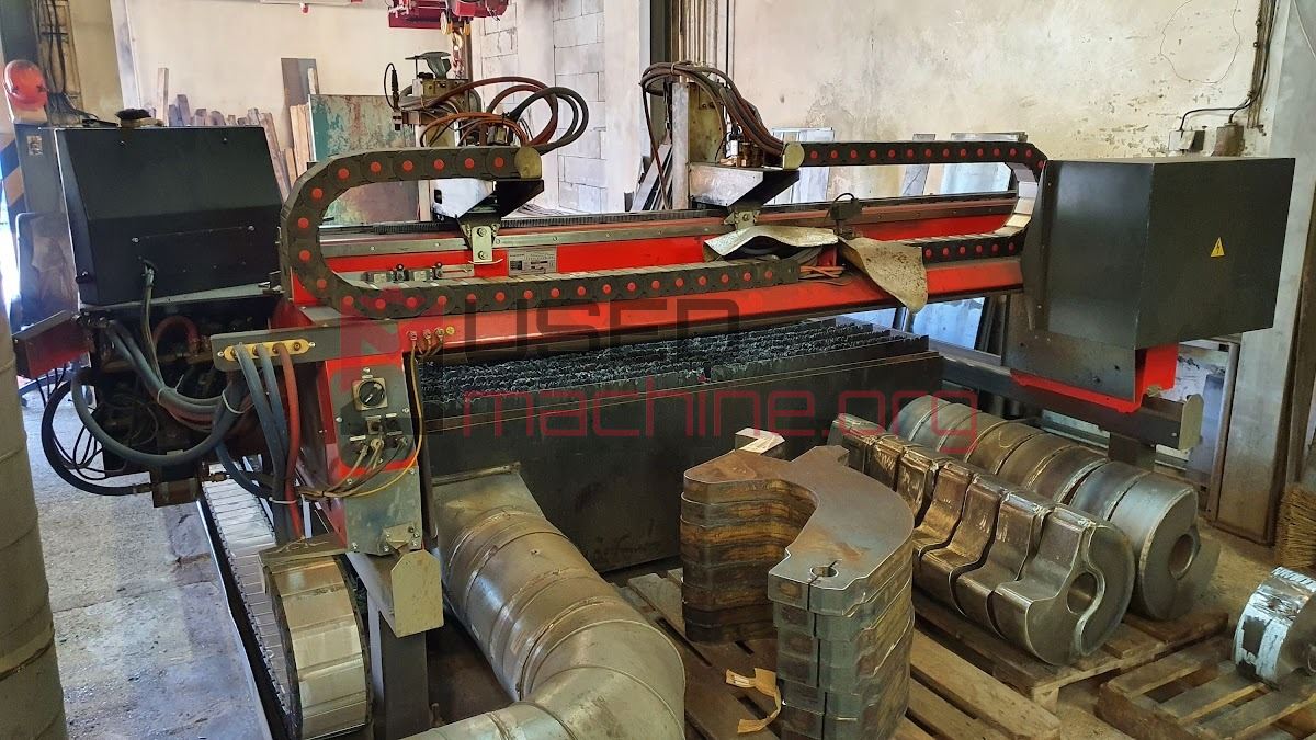 RUR 2500 G / Cutting equipments
