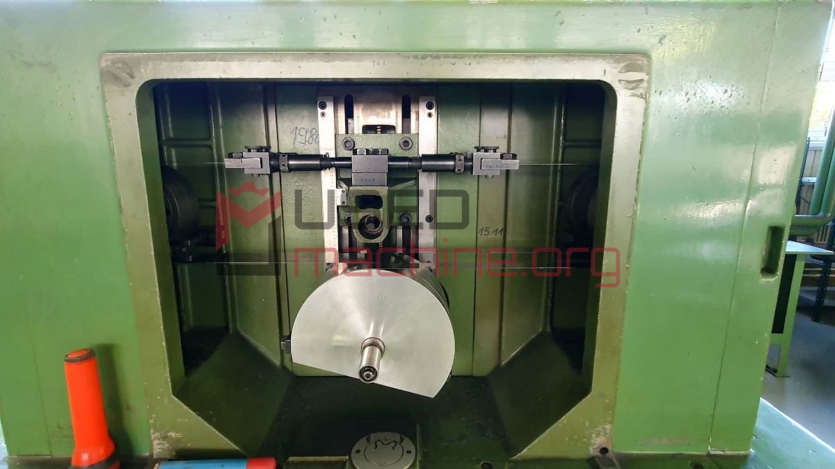 SD 32 X gear grinding machine