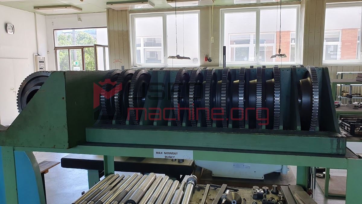 SD 32 X gear grinding machine