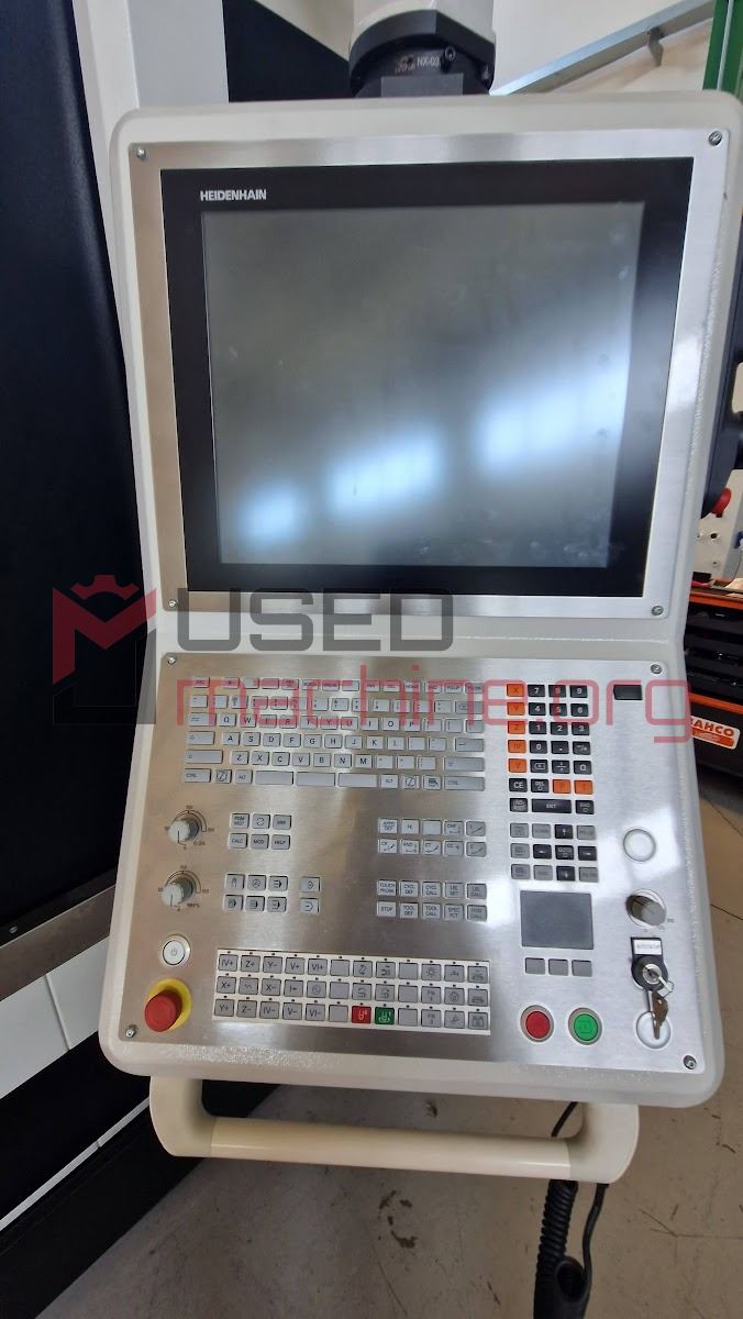 VMC 1040 / Machining centres / Vertical