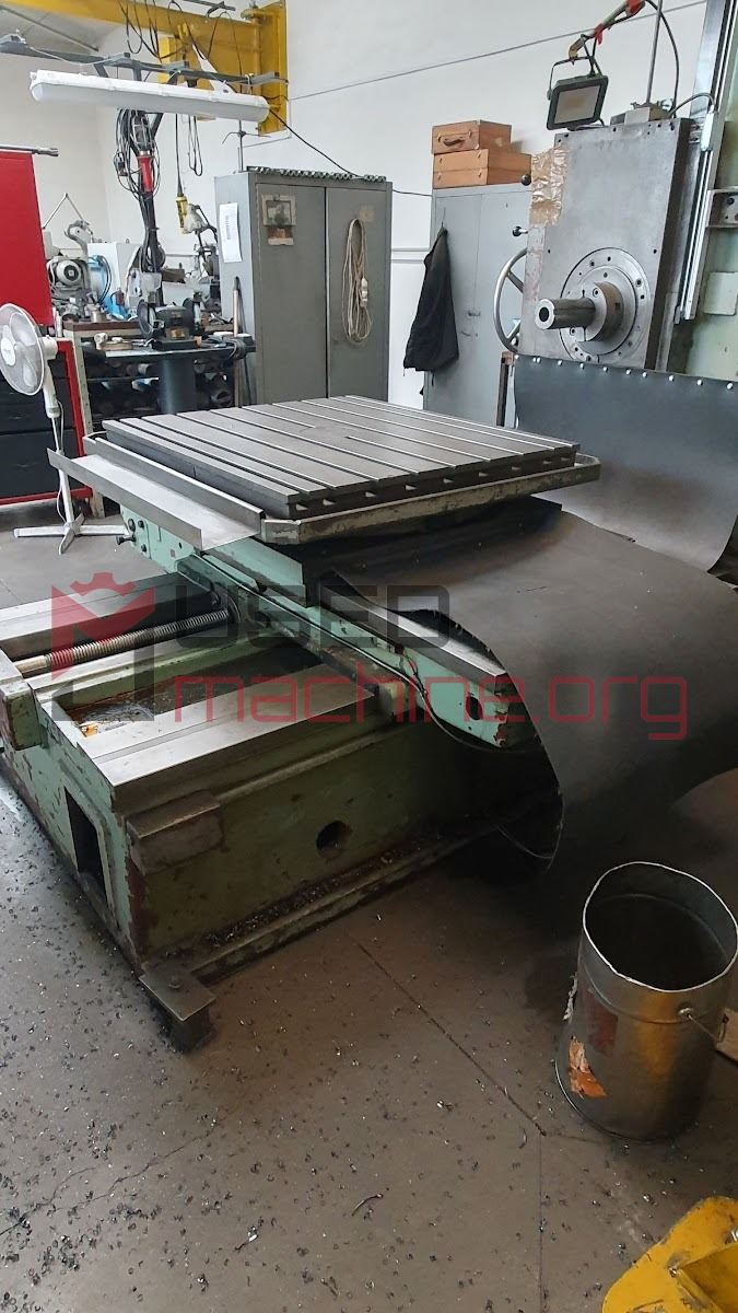 W 9 - borers horizontal - table