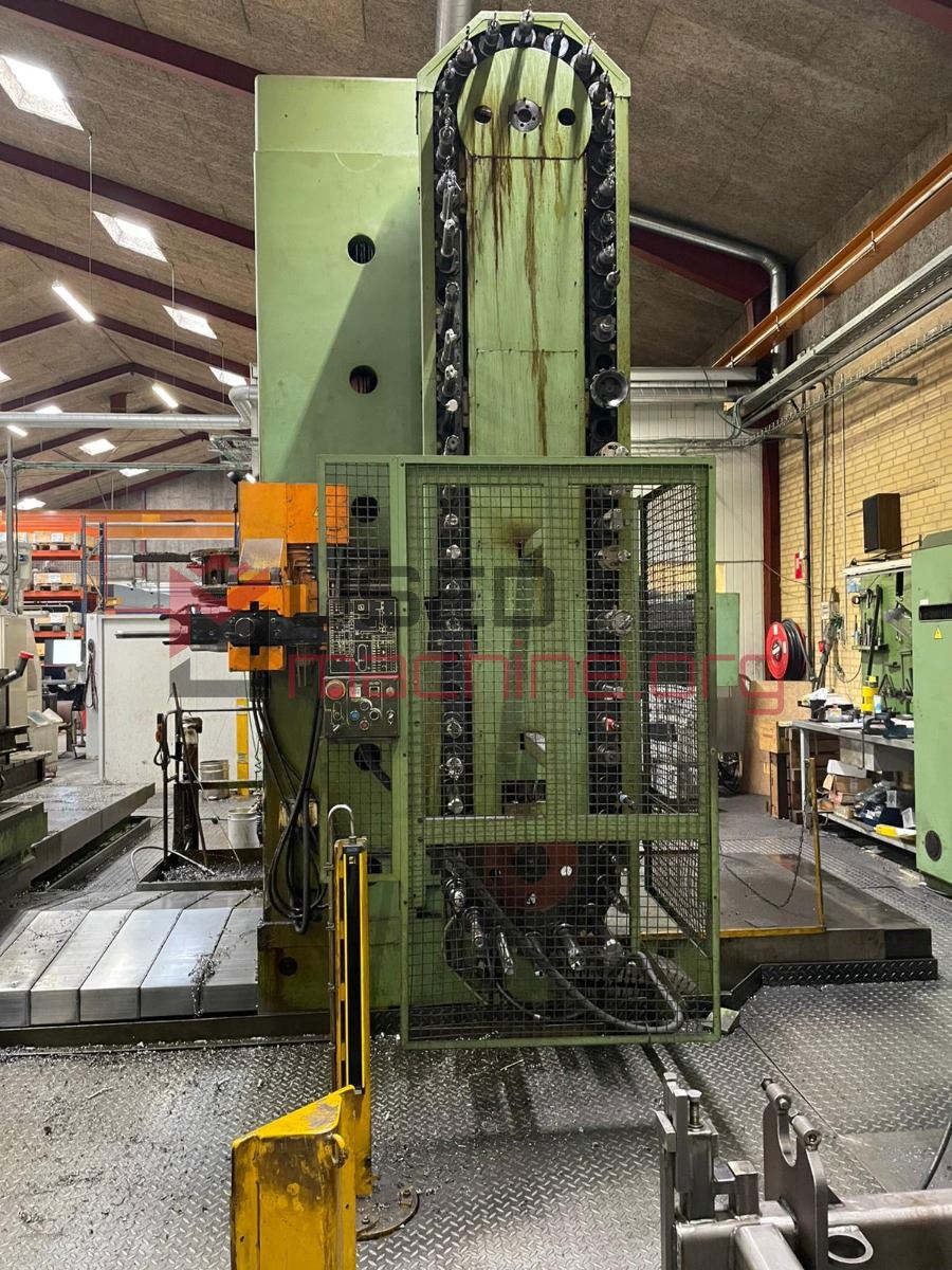 WHN 13.8 CNC borers horizontal - table