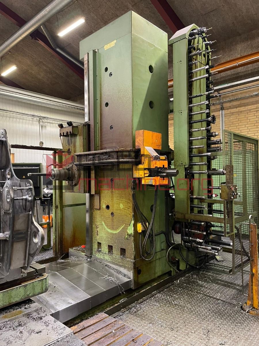 WHN 13.8 CNC borers horizontal - table
