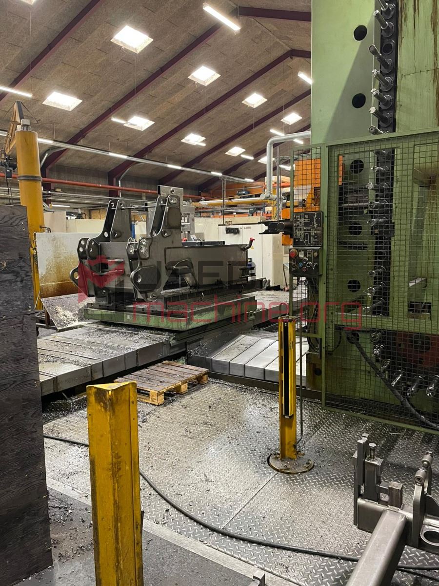 WHN 13.8 CNC borers horizontal - table