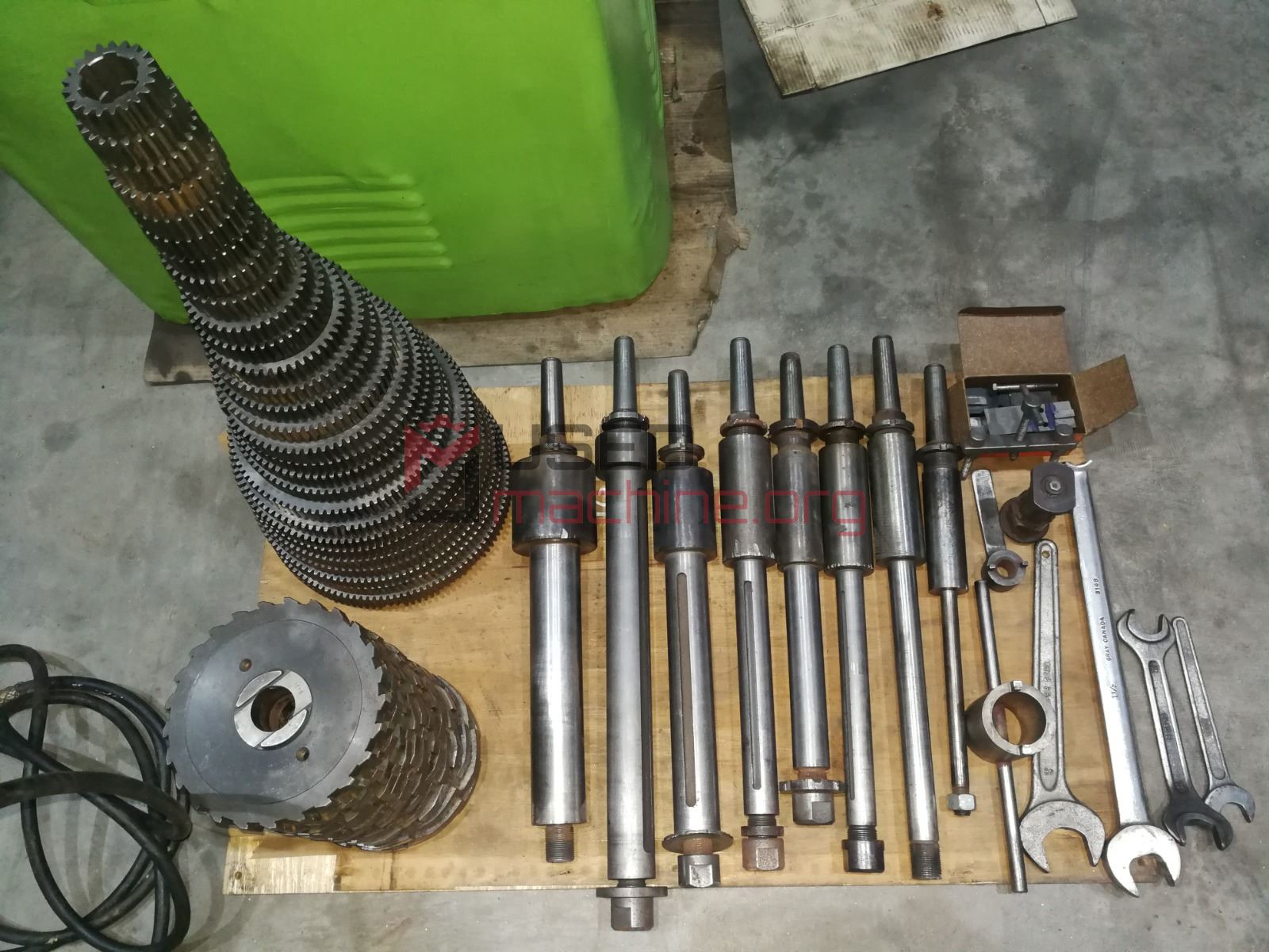 KLINGELNBERG GW30 Hob sharpening machine