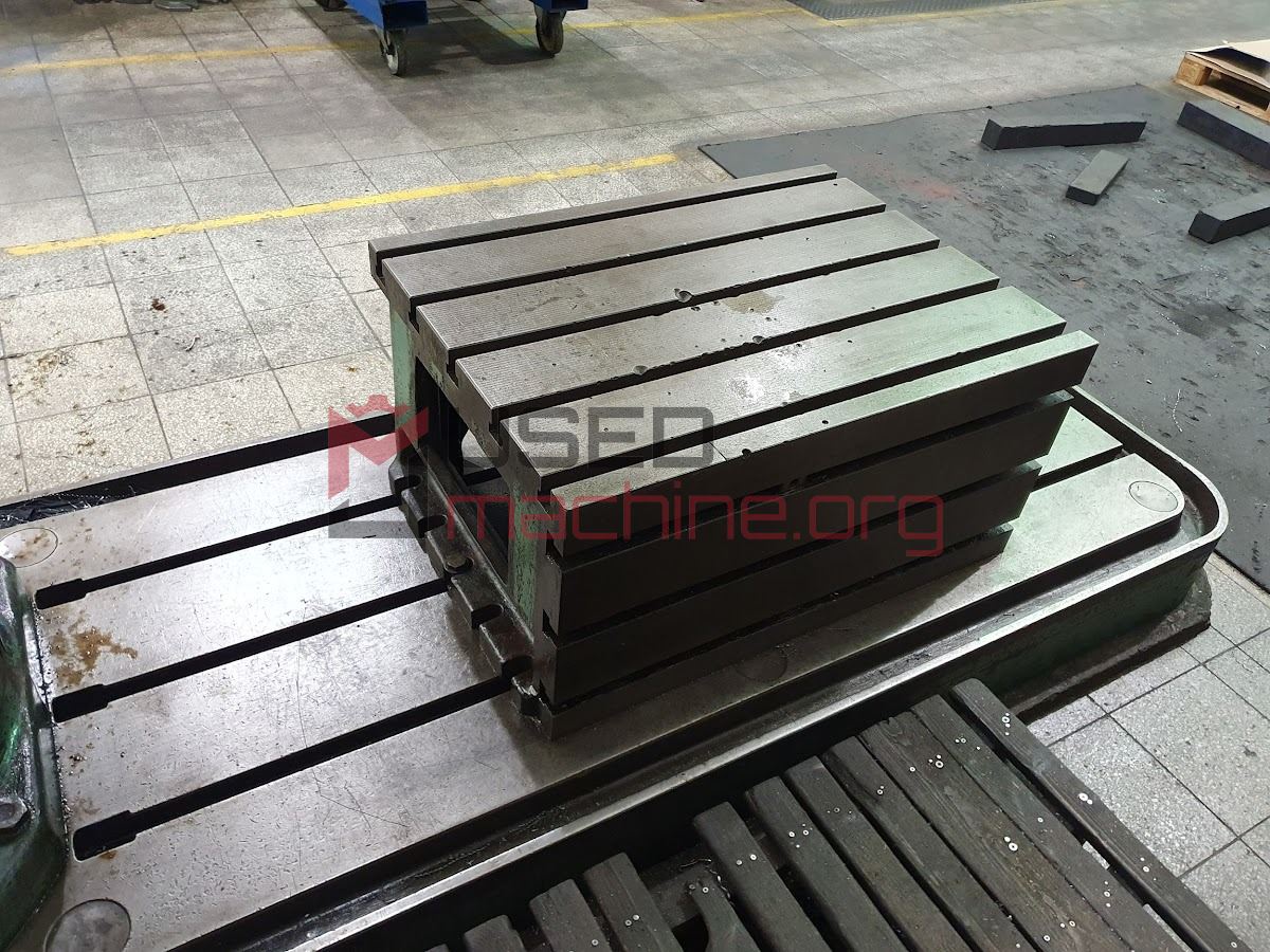 KOVOSVIT MAS VR 6 A - Radial drilling machine