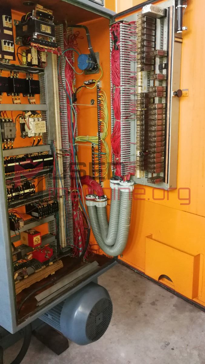 PFAUTER P1251 Universal gear hobbing machine