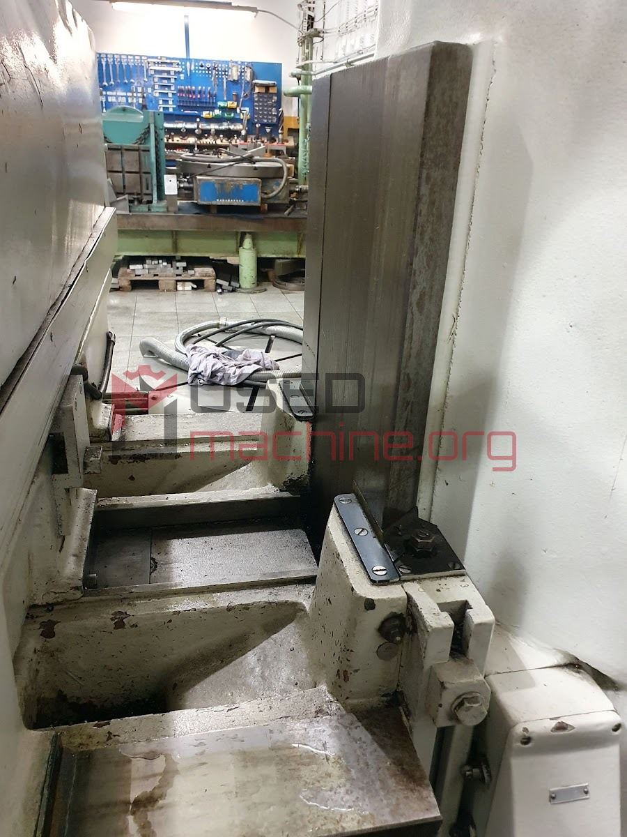 TOS KUŘIM FA 5 V - Console milling machine