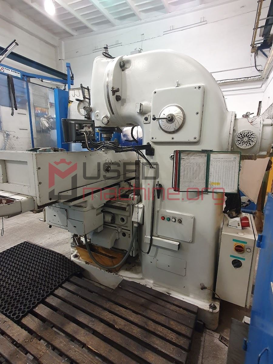 TOS KUŘIM FA 5 V - Console milling machine
