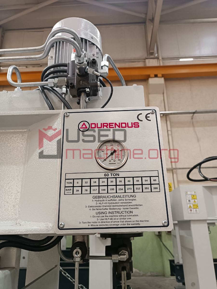 DURENDUS 30 T Werkstattpresse – Einständerpresse – 700 mm lichte Breite, 400 mm Hub