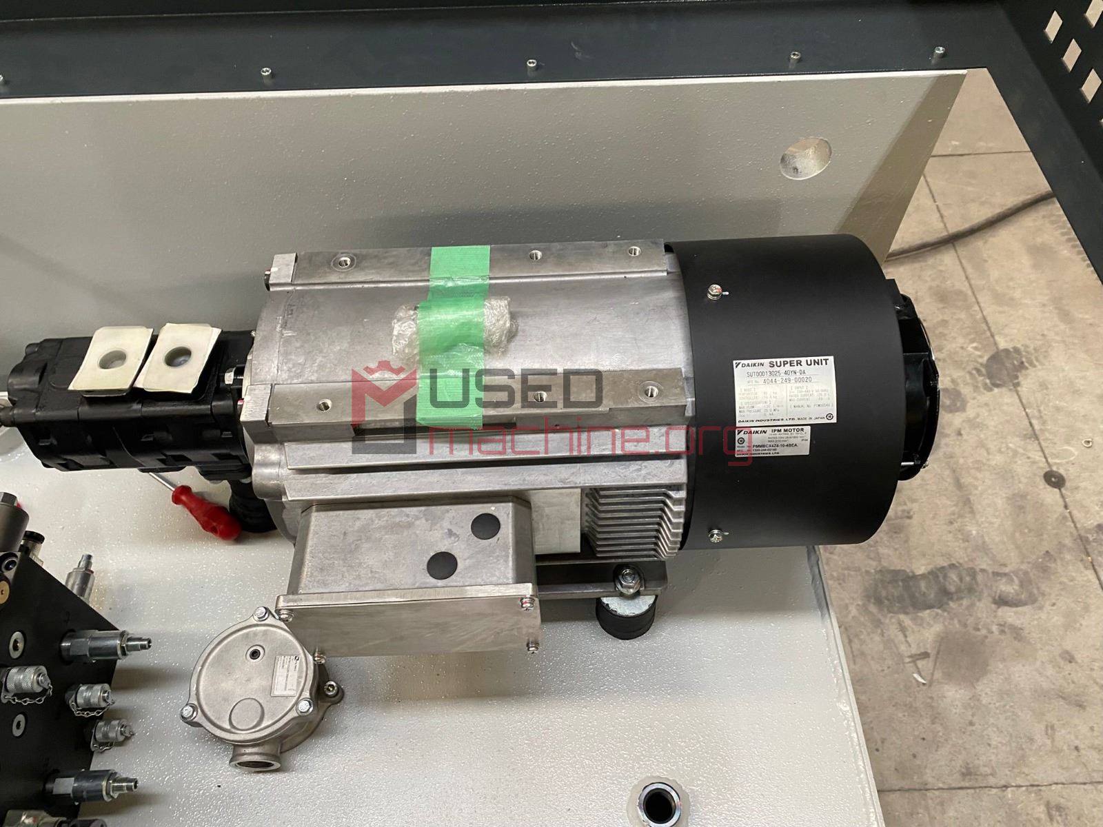 Einständerpresse – Hersteller Durendus – 125 t Servopresse – Tisch 2200 × 750 mm