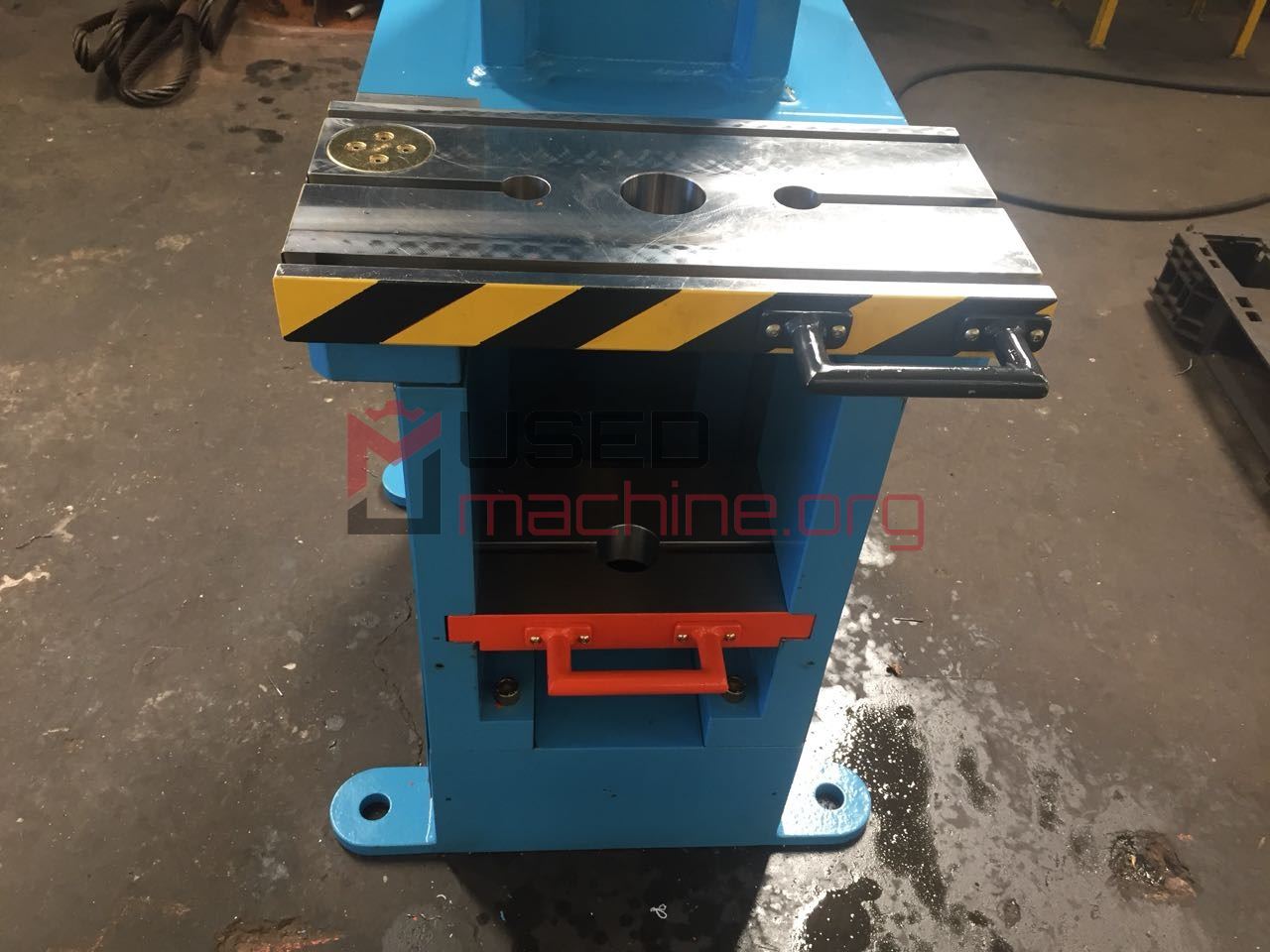 Hidralmac Einständerpresse – 15 t – Montagepresse – manuelle Kombipresse