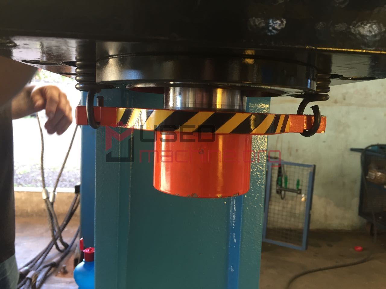 Hidralmac Einständerpresse – 15 t – Montagepresse – manuelle Kombipresse