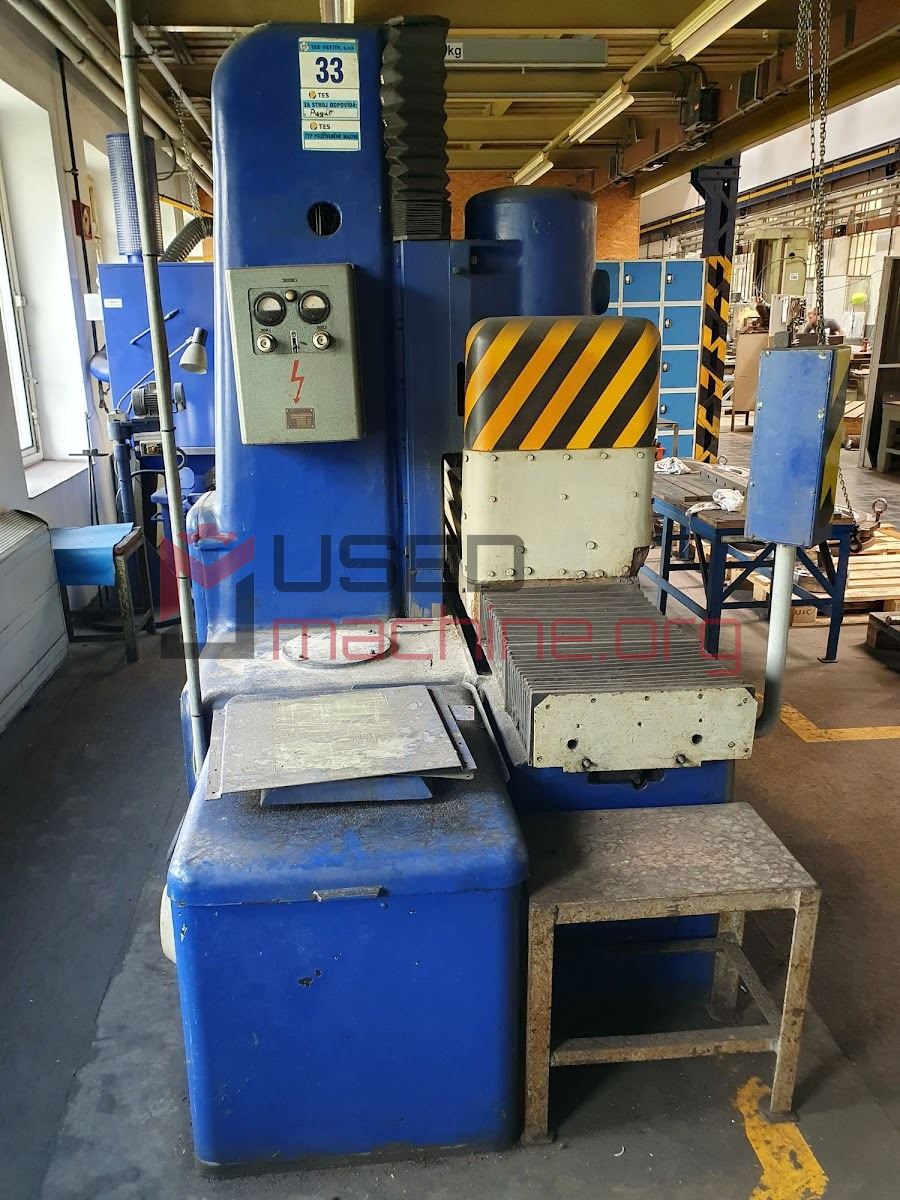 Kovosvit Holoubkov BPV 300 - Surface Grinding machine